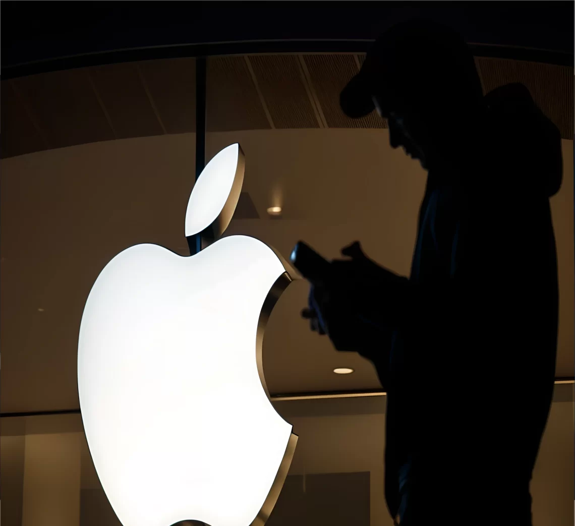 Apple Pay Joins Coinbase for Secure UK Cryptocurrency Transactions